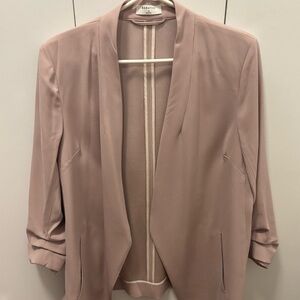 Aritzia Babaton Power Blazer - Barely worn!